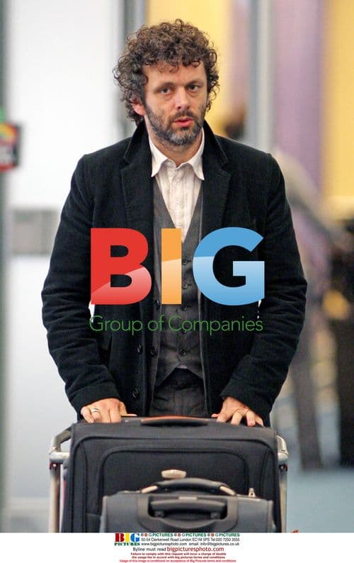 Michael Sheen arrives in Vancouver for Twilight sequel