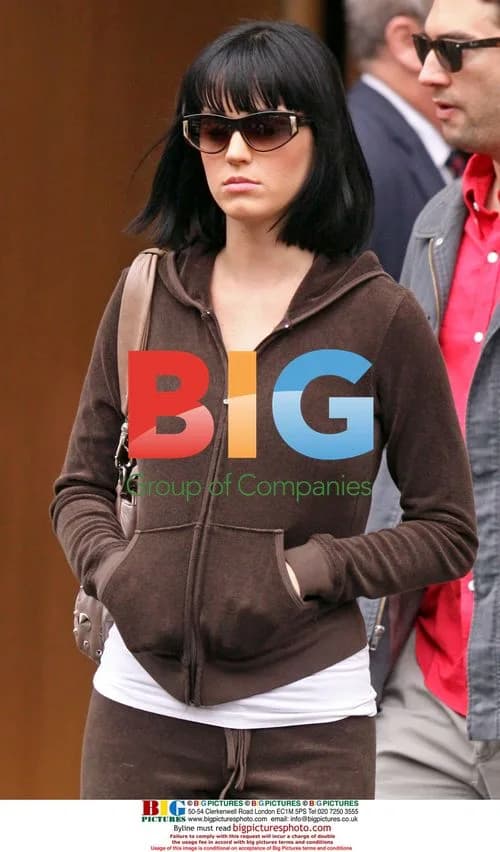 Katy Perry leaves NY radio station