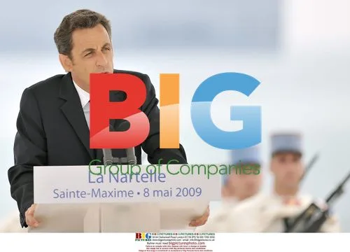 Sarkozy Pays Tribute on Victory Day