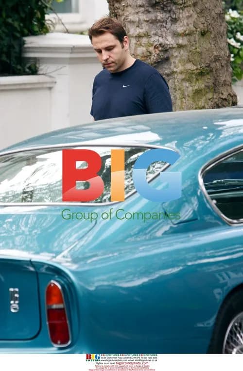 David Walliams' Astin-Martin towed away