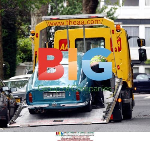 David Walliams' Aston Martin Towed