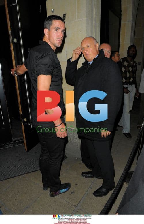 Cricketers Kevin Pietersen and Chris Gayle Enjoy London Night Out