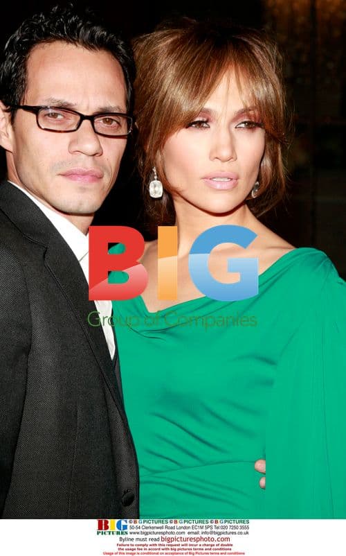 Marc Anthony and Jennifer Lopez at 2009 Noche De Ninos Gala