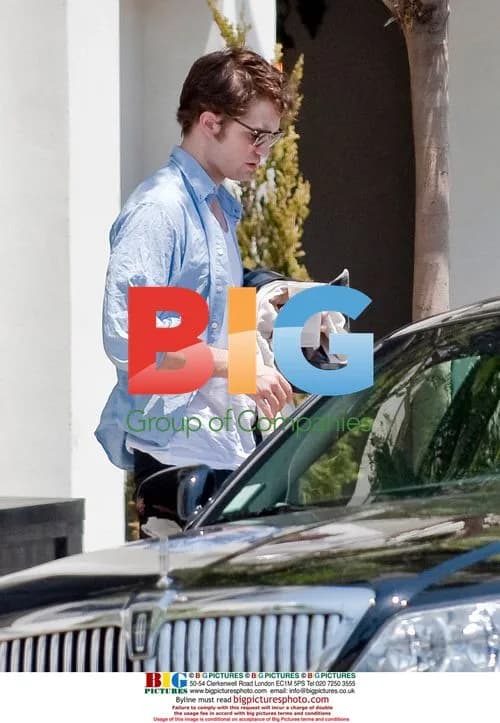 Robert Pattinson leaves hotel for casting call