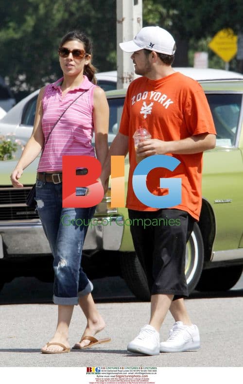 Jamie-Lynn Sigler and Jerry Ferrara grab coffee