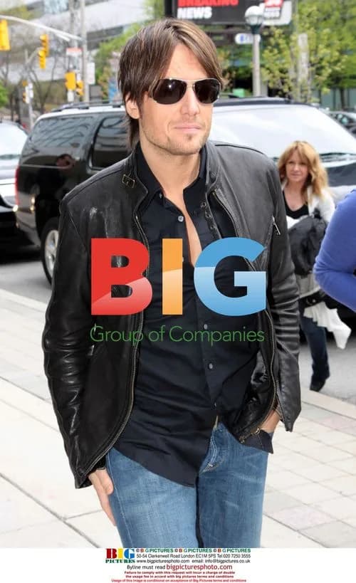 Keith Urban arrives at CBC building in Toronto