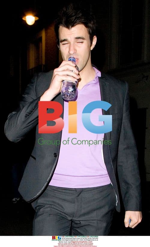 Hayden Panettiere leaves Nobu with friends