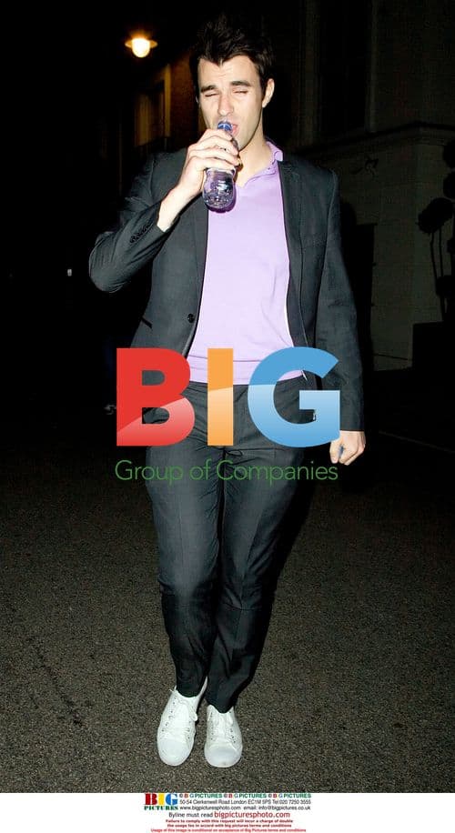 Hayden Panettiere leaves Nobu with friends