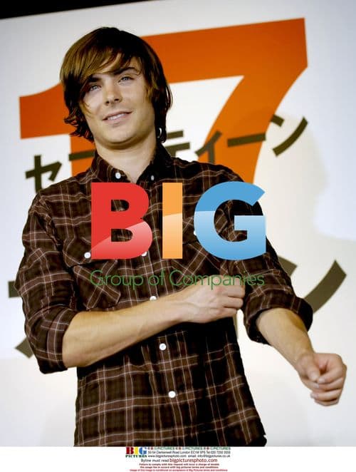 Zac Efron attends "17 Again" press conference in Tokyo
