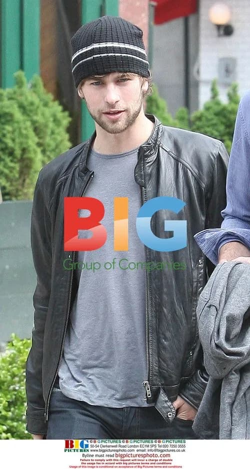 Chace Crawford strolls with friend in NYC