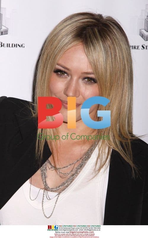 Hilary Duff Lights Empire State Building