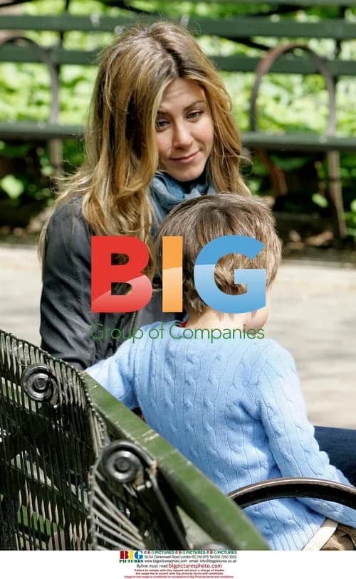 Jennifer Aniston on set of 'The Baster'