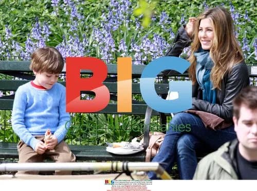 Jennifer Aniston on set of 'The Baster'