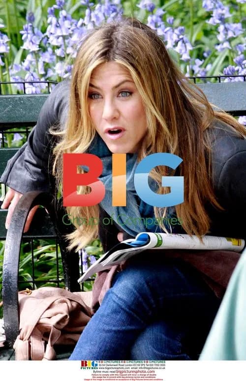 Jennifer Aniston on set of 'The Baster' in NYC