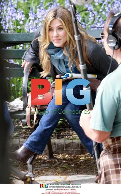 Jennifer Aniston on set of 'The Baster' in NYC