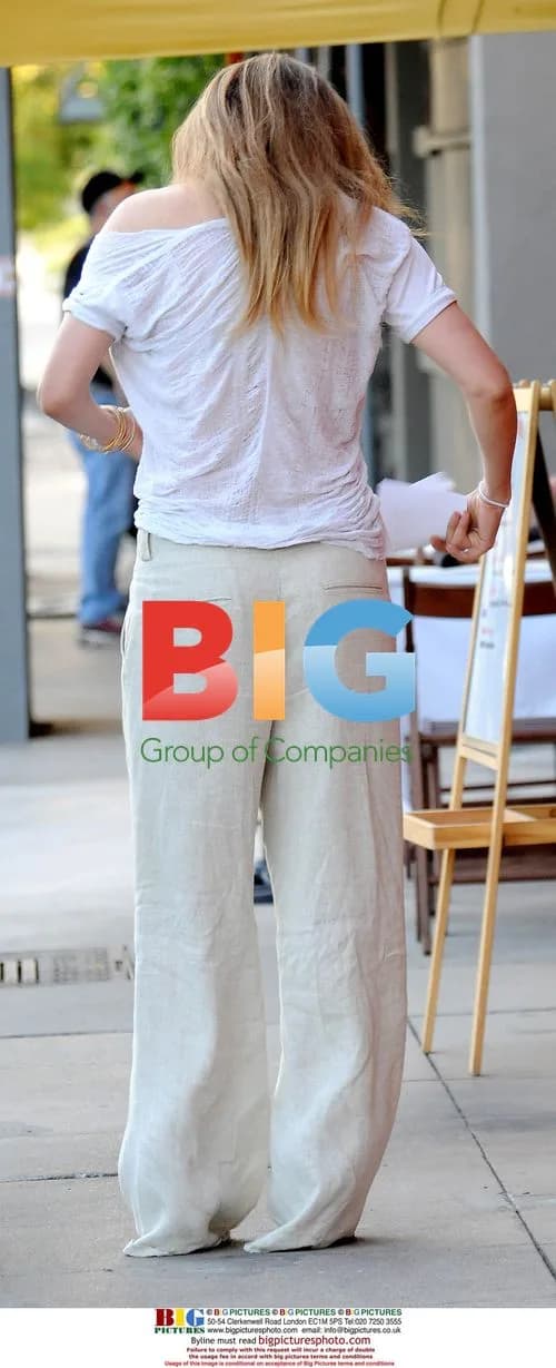 Jennifer Lopez on set of 'The Back-Up Plan'