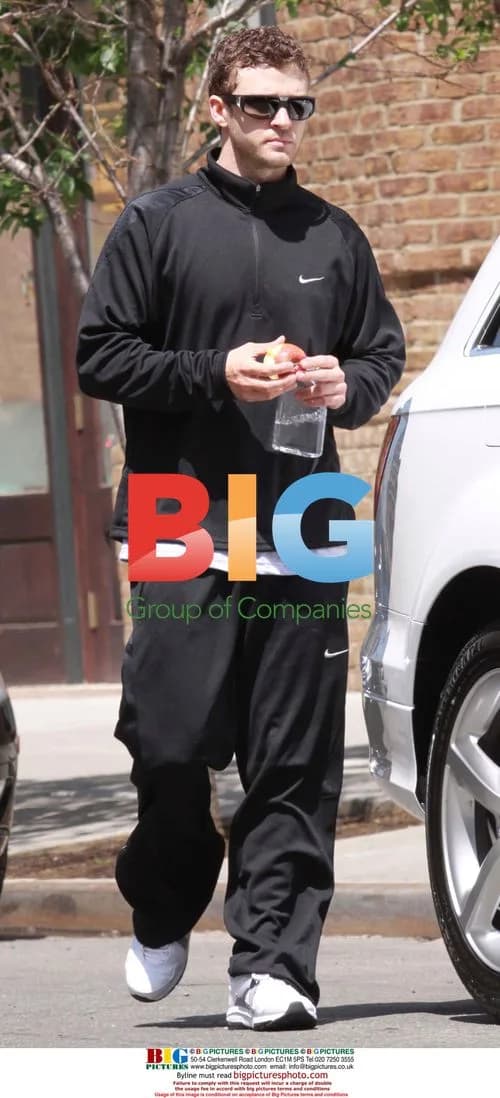 Justin Timberlake spotted with apple in NYC