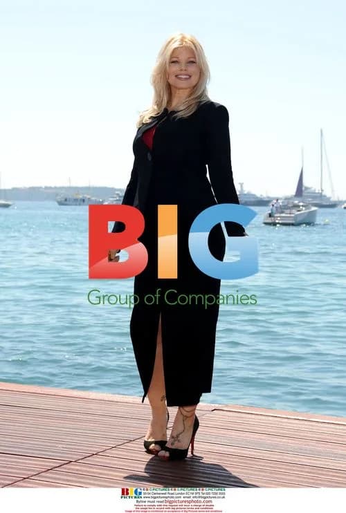 Donna D'Errico at "The Making of Plus One" Photocall