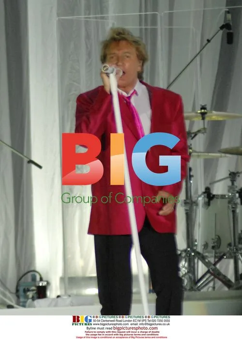 Rod Stewart Live Sun Festival Performance