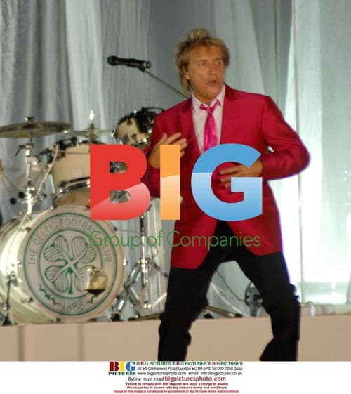 Rod Stewart Performs at Live Sun Festival