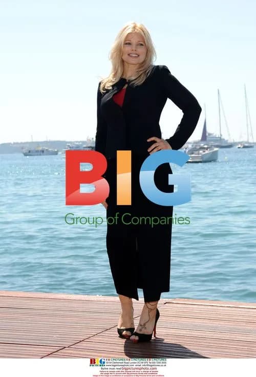 Donna D'Errico Attends Cannes Photocall
