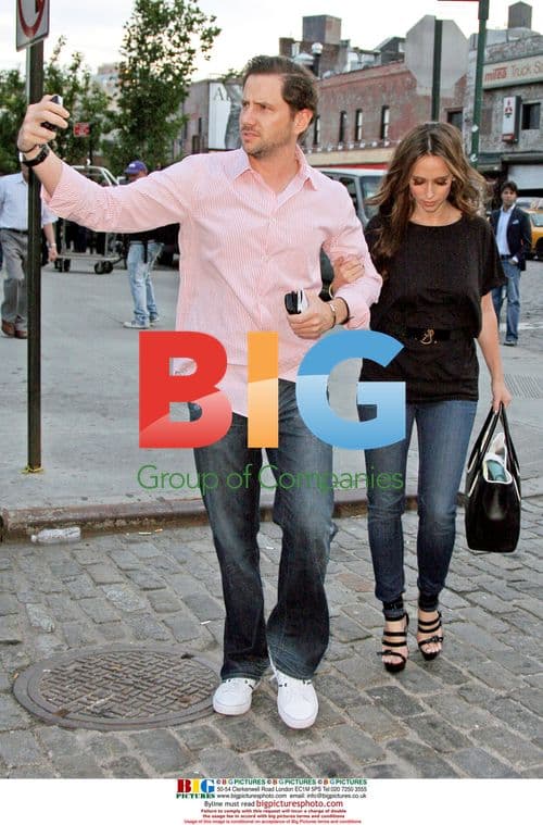 Jennifer Love Hewitt and Jamie Kennedy