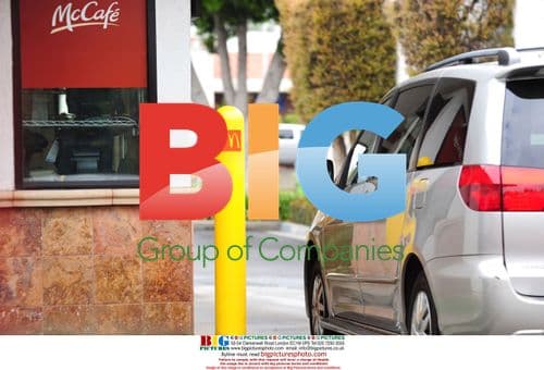 Octomum Nadya Suleman at McDonald's