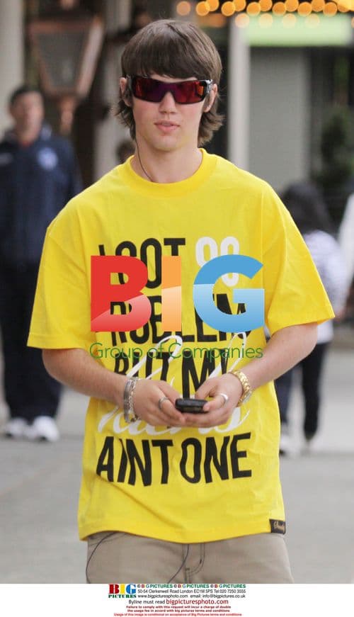 Cameron Bright out with Mom on Mother's Day