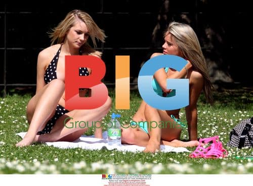 Stacey and Alex Enjoy Bank Holiday Weather