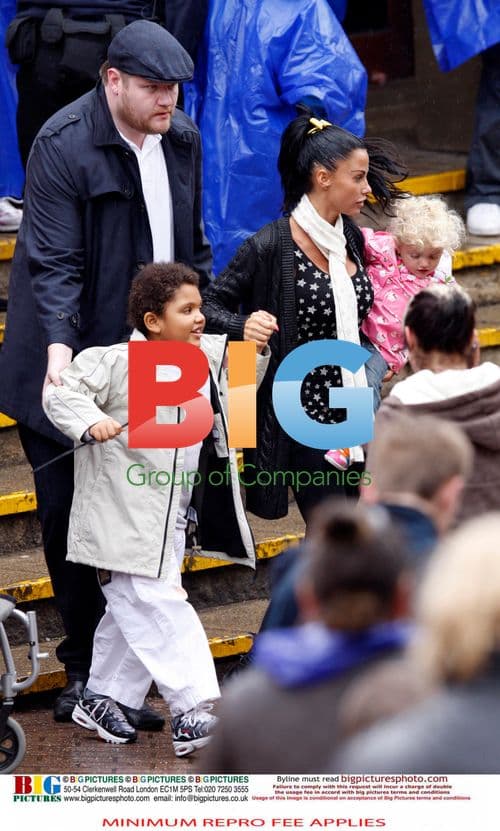 Katie Price and Kids at Chessington World of Adventures