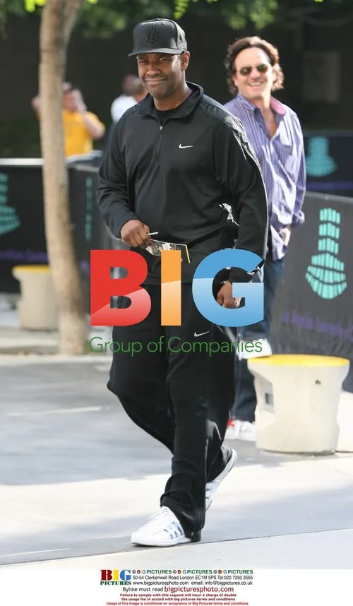 Denzel Washington at Lakers Game