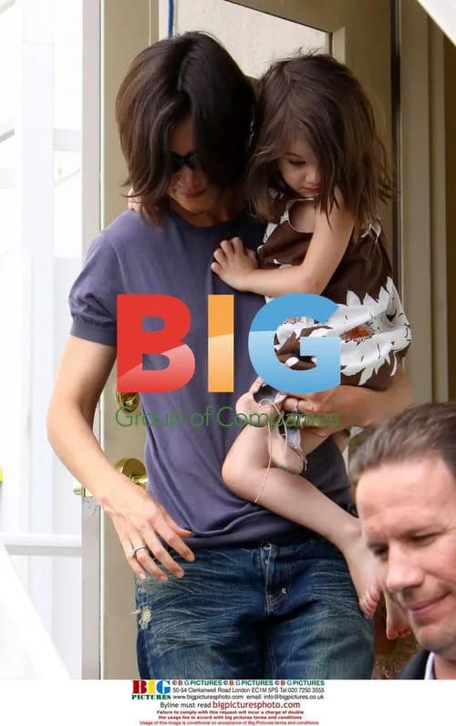 Katie Holmes & Suri Cruise Leave Dance Class