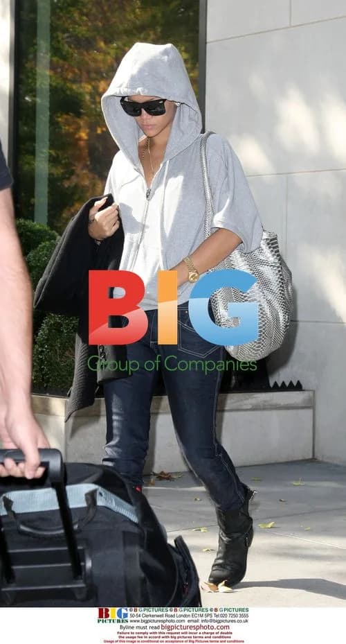 Rihanna Leaving NYC Hotel