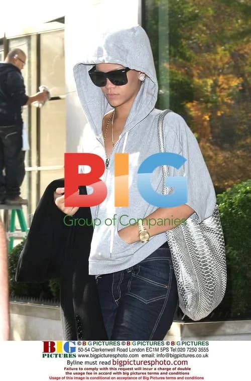 Rihanna Leaving NYC Hotel