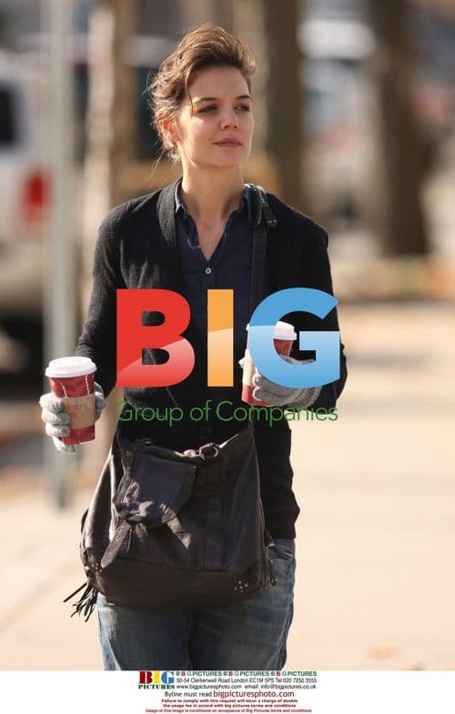 Katie Holmes on Set of 'The Romantics'