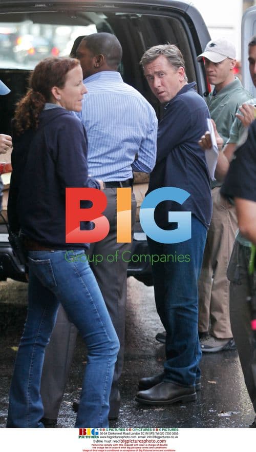 Tim Roth and Mekhi Phifer on Lie To Me set