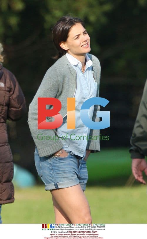 Katie Holmes on the set of 'The Romantics'