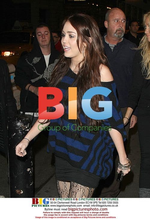 Miley Cyrus with family after Broadway show