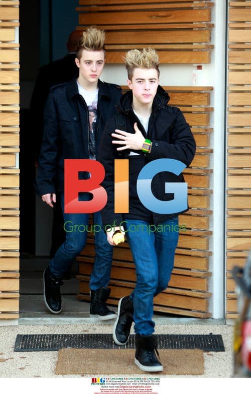 X Factor Contestants Rehearse in London