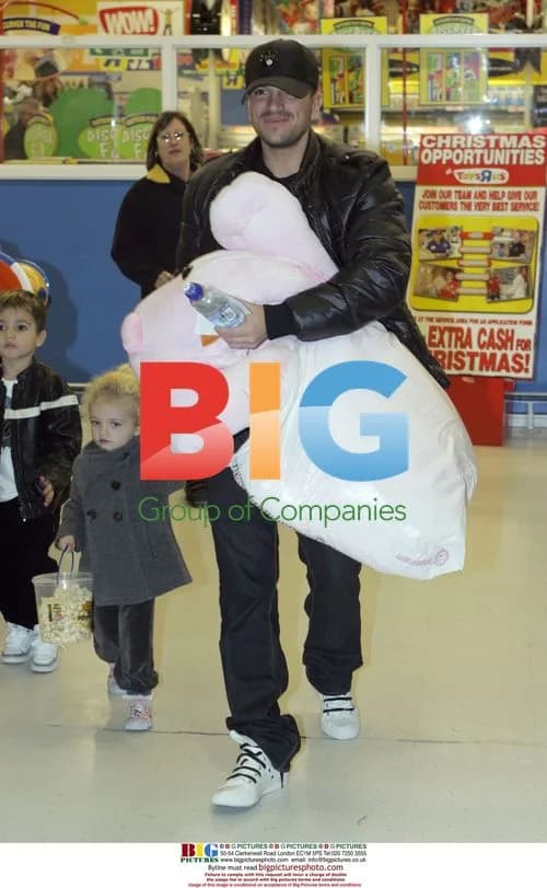 Peter Andre Goes Toy Shopping with Kids