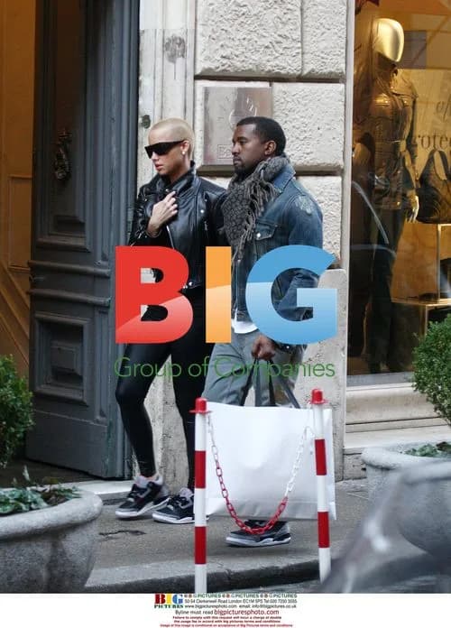 Kanye West and Amber Rose Shopping in Rome