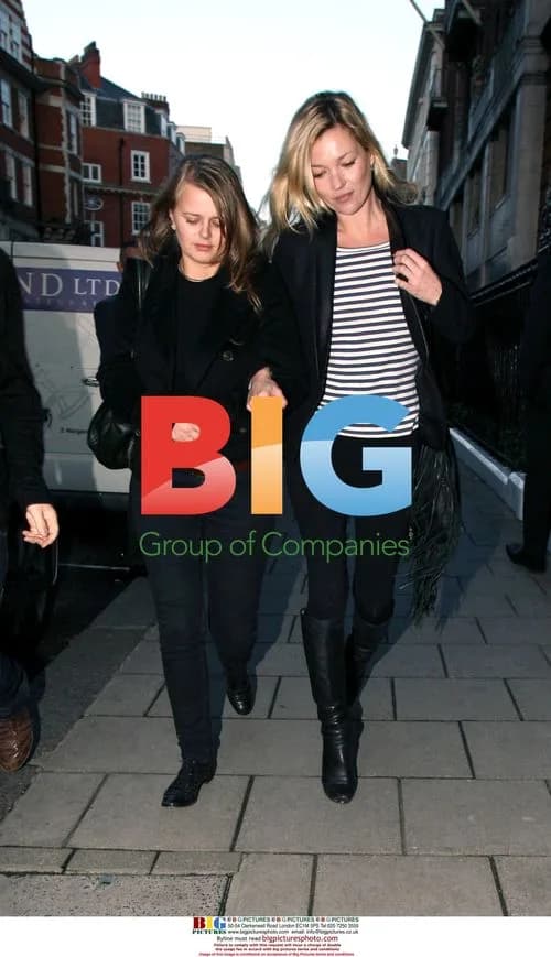 Kate Moss Spotted Shopping with Former Assistant