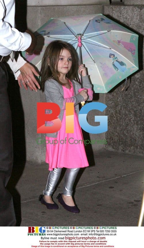 Katie Holmes and Suri Arriving in NYC