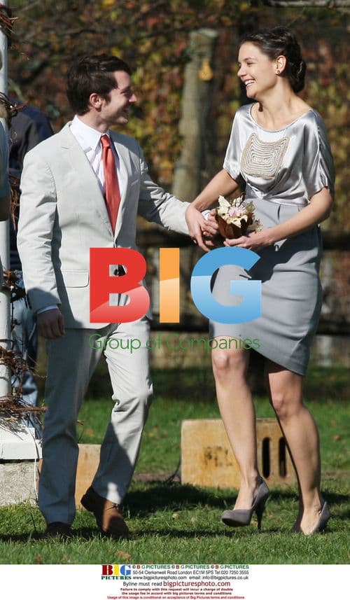 Elijah Wood and Katie Holmes on 'The Romantics' set