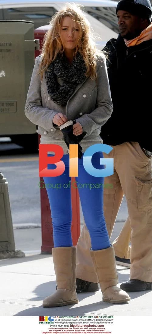 Blake Lively on Gossip Girl Set