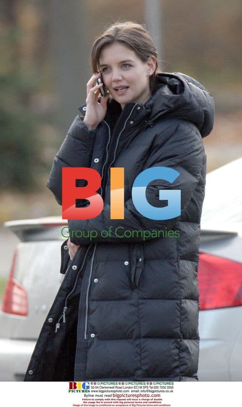 Katie Holmes on set of 'The Romantics'