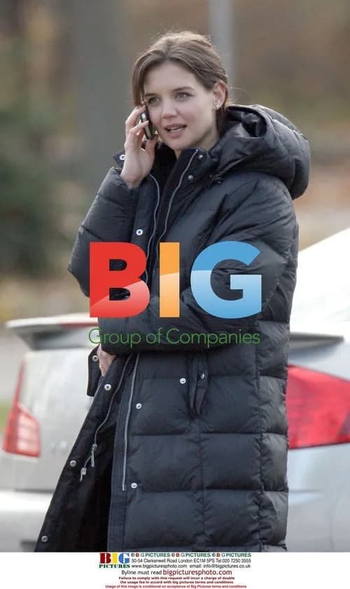 Katie Holmes on set of 'The Romantics'