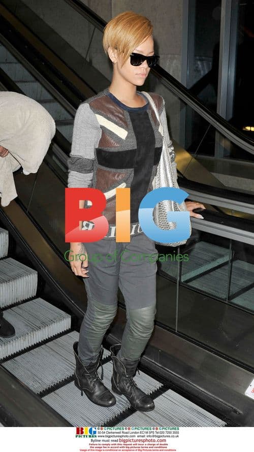 Rihanna Arriving at LAX from Miami