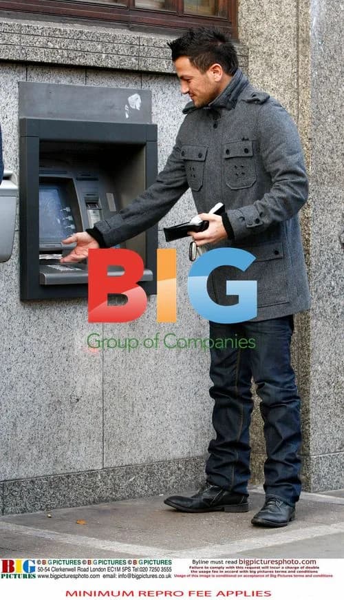 Peter Andre at Cash Point