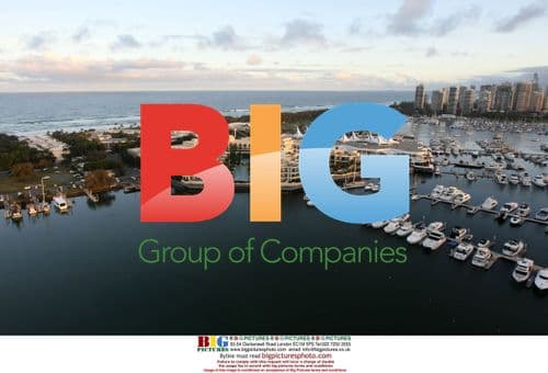 Alex Reid Meets Katie Price at Versace Hotel